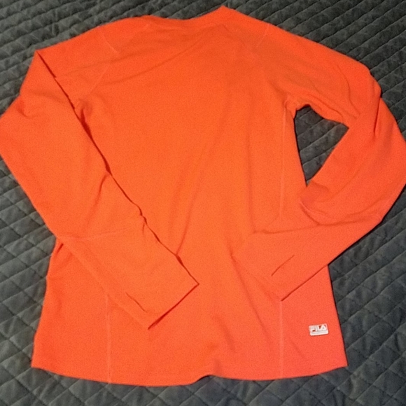Fila sport long sleeve shirt. - Picture 5 of 5
